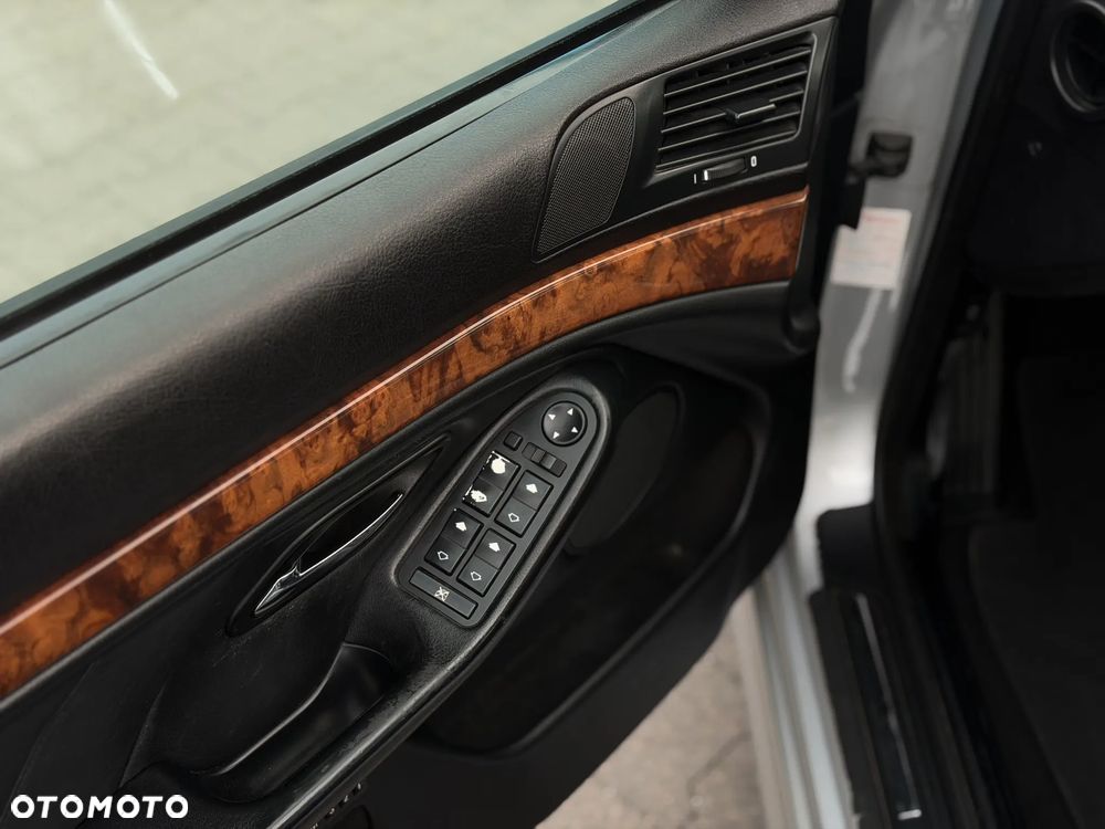 BMW Seria 5 - 13