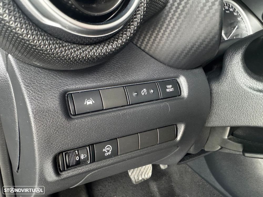 Nissan Juke 1.0 DIG-T Tekna DCT - 25