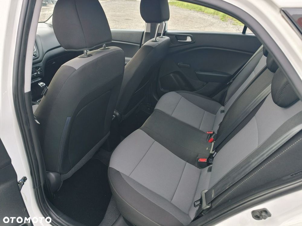 Hyundai i20 - 25