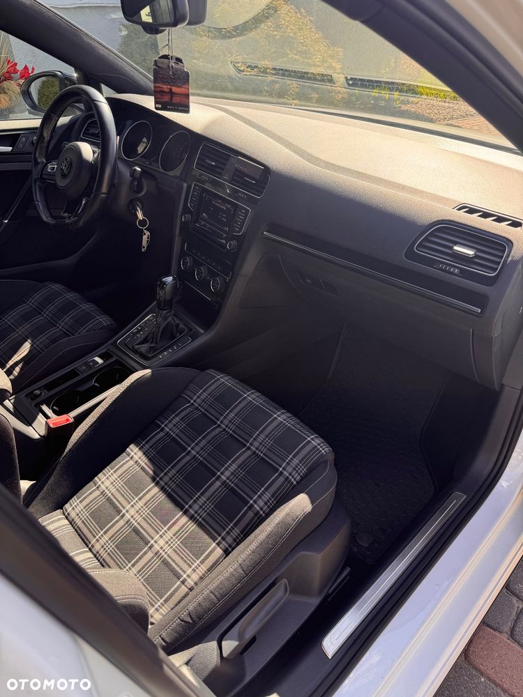 Volkswagen Golf 2.0 TDI BMT GTD DSG - 8