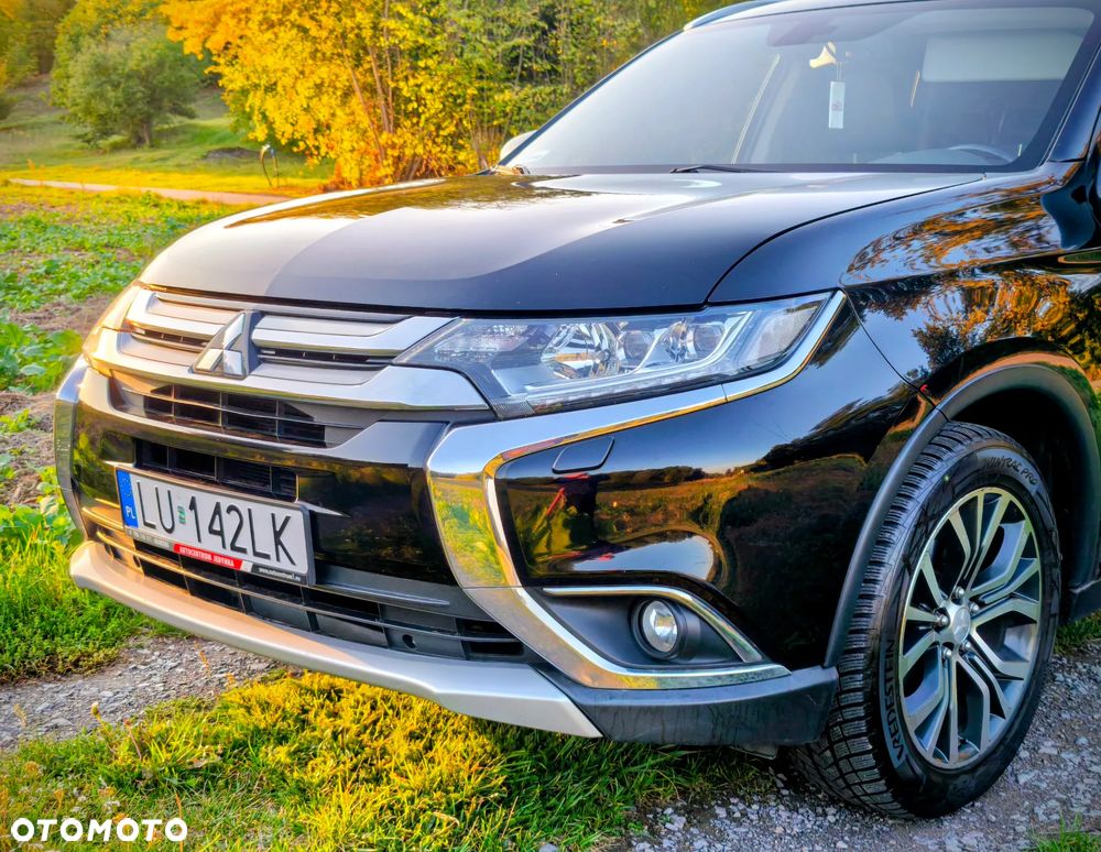 Mitsubishi Outlander 2.0 Intense + 4WD CVT - 9
