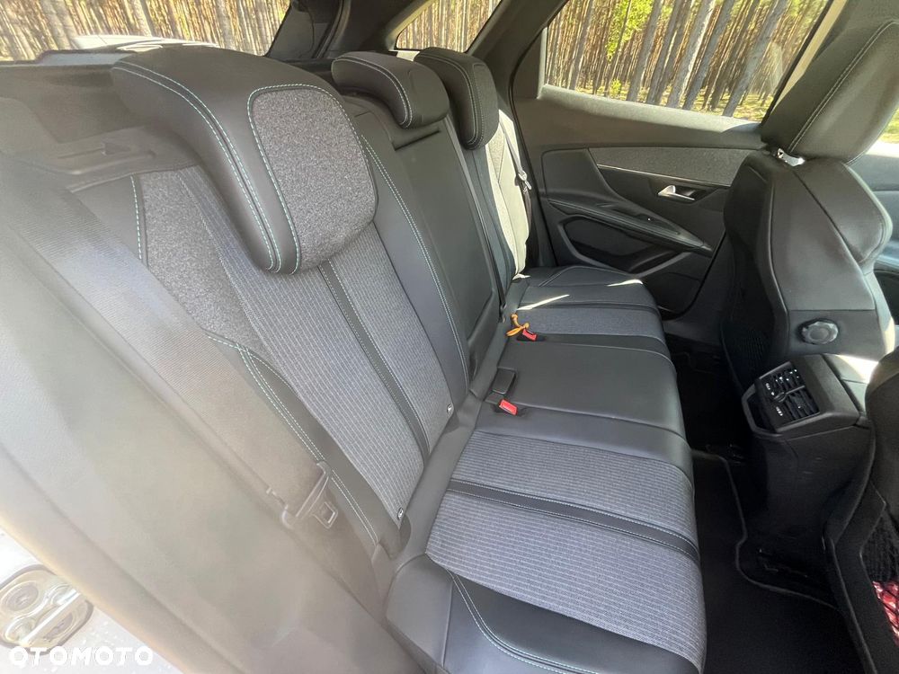 Peugeot 3008 1.2 PureTech Allure Pack S&S EAT8 - 18