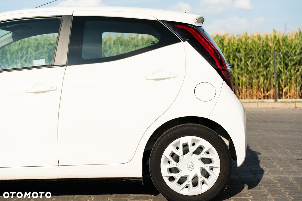 Toyota Aygo x-play - 7