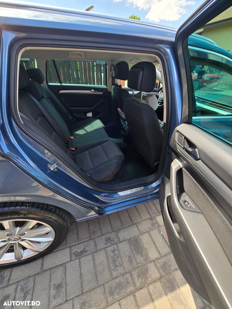 Volkswagen Passat 2.0 TDI Highline - 14