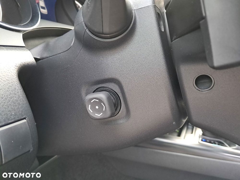 Toyota Camry 2.5 Hybrid Executive CVT - 26
