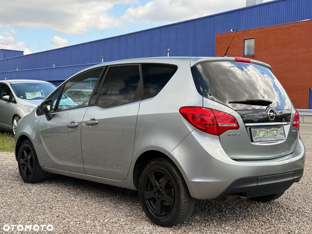 Opel Meriva - 9