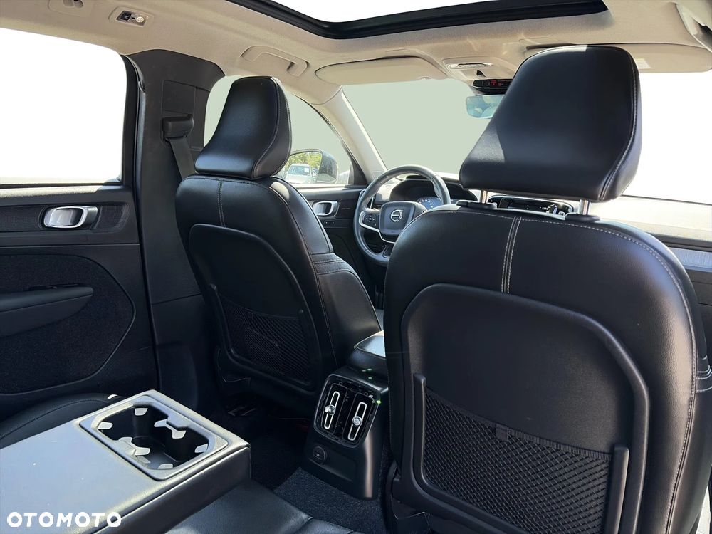 Volvo XC 40 - 24