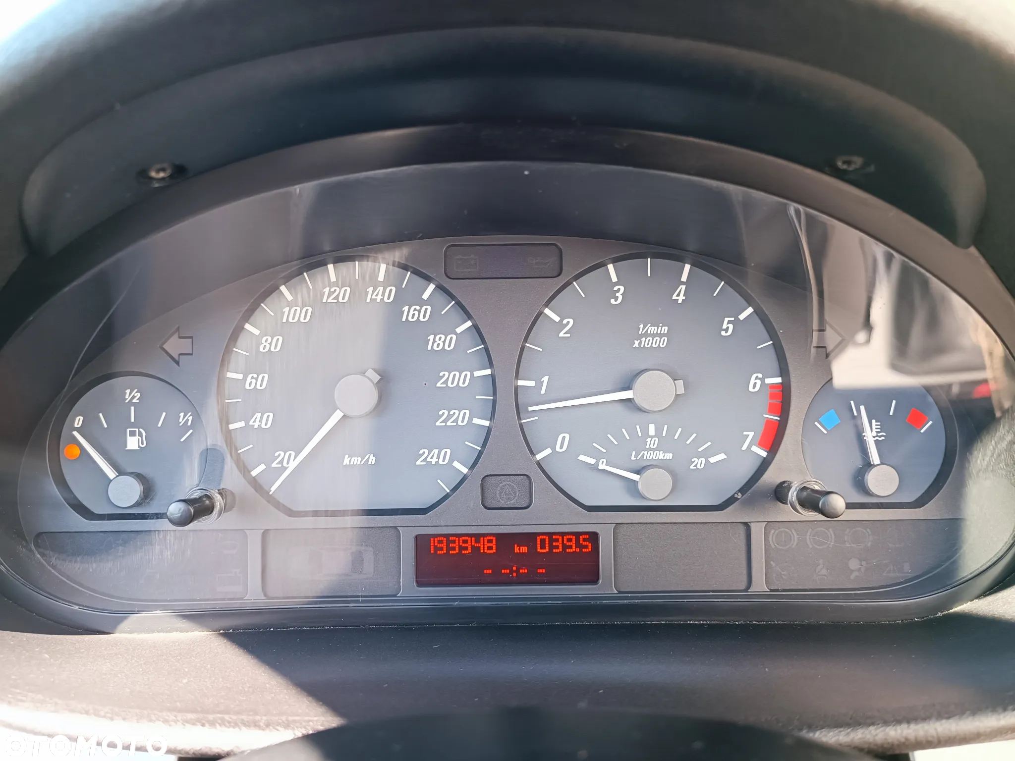 BMW Seria 3 325 Ci Edition Sport - 18