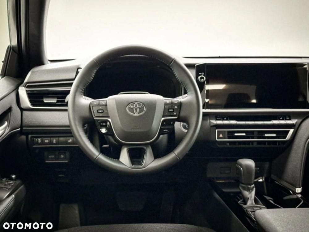Toyota Camry - 7