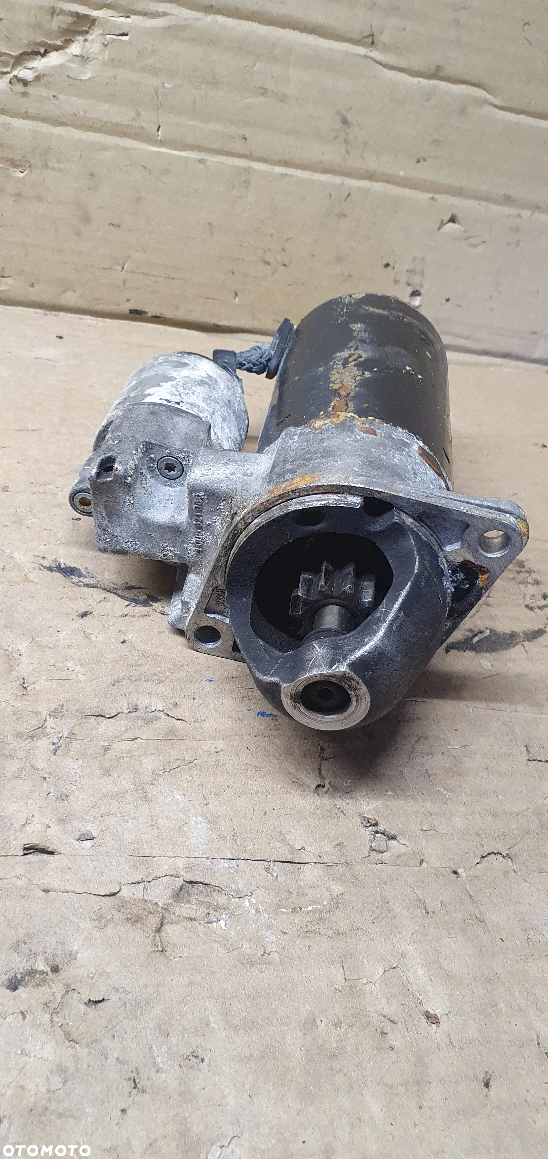 Rozrusznik starter silnika Mercedes B-Klasa W245 2.0 CDI A0051517401 - 3