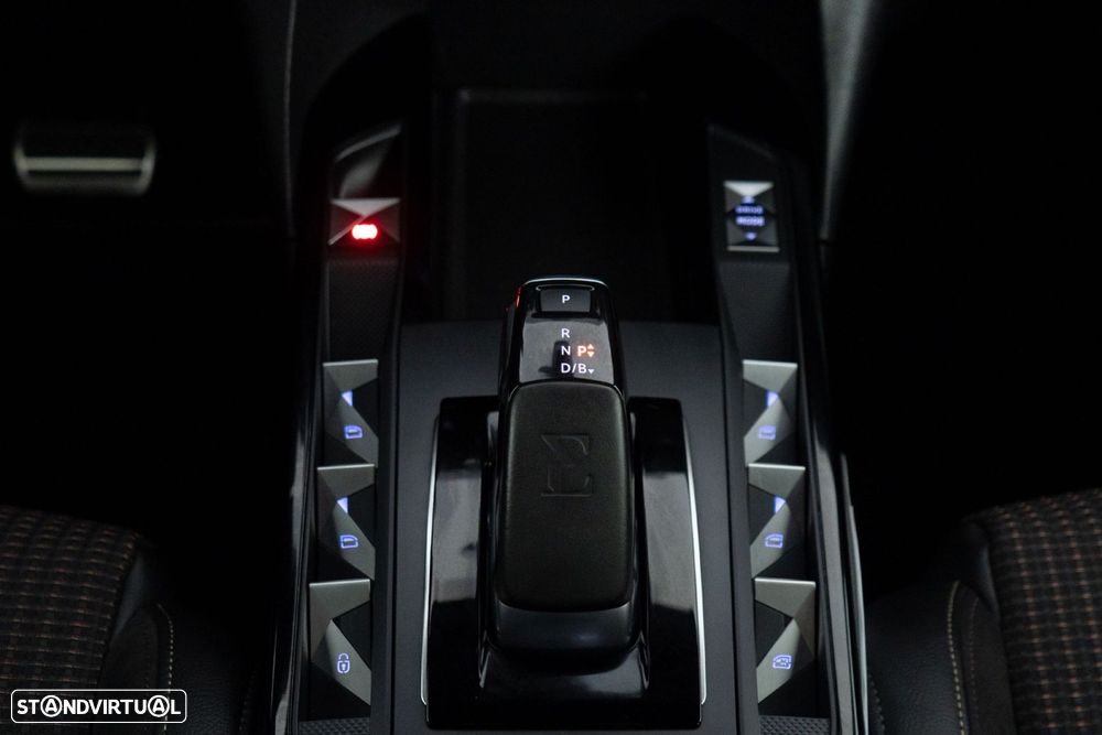 DS DS3 Crossback E-Tense Performance Line - 27