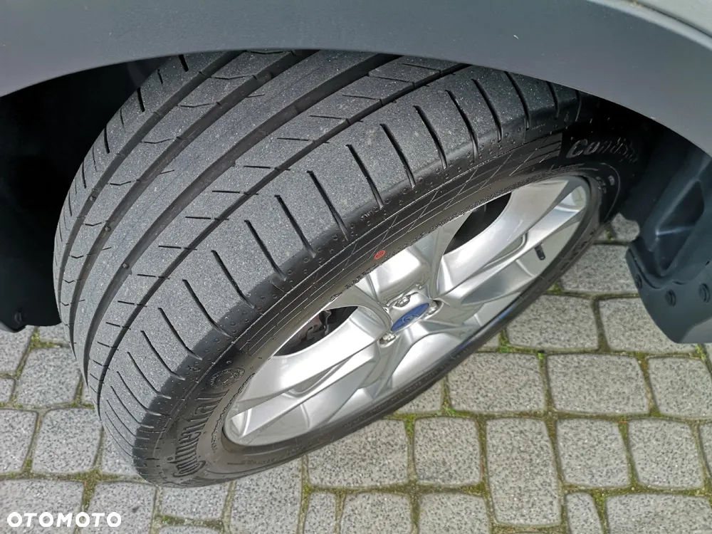 Ford Kuga 2.0 TDCi 4WD Titanium - 36
