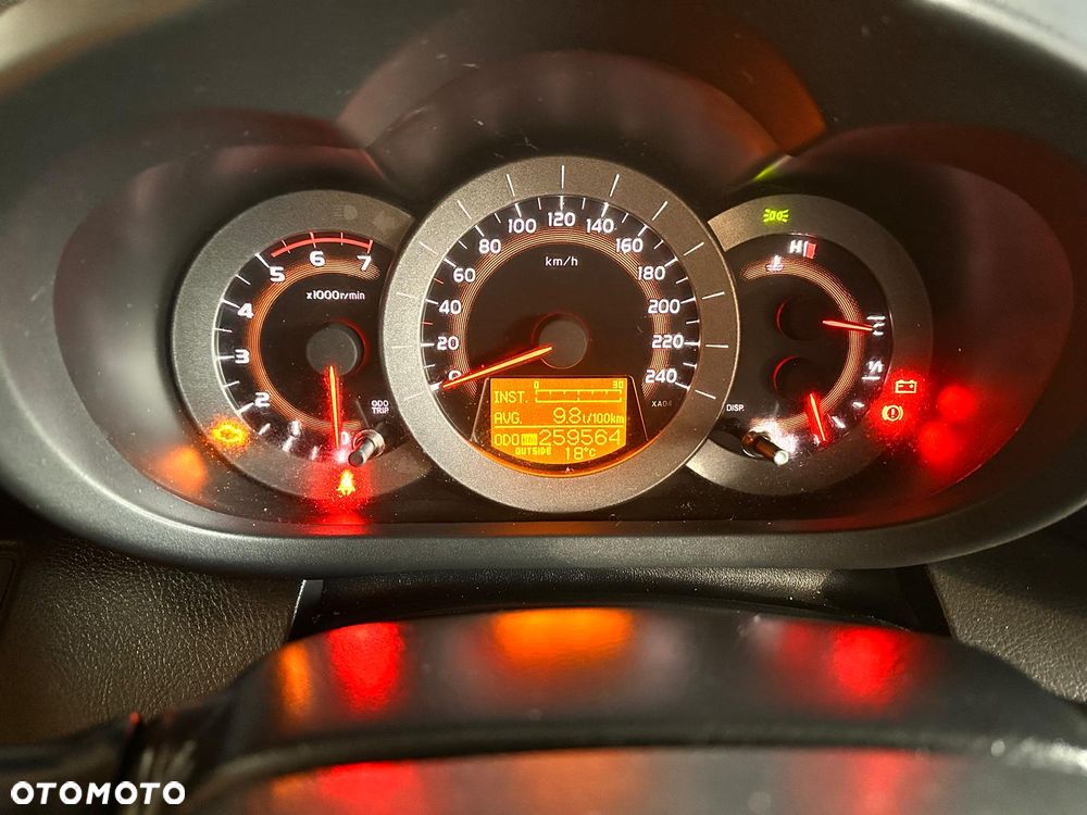 Toyota RAV4 2.2 D-4D X - 20