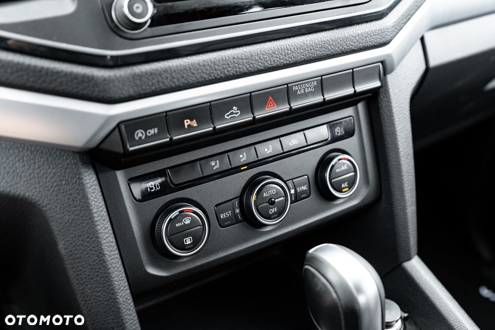 Volkswagen Amarok - 27
