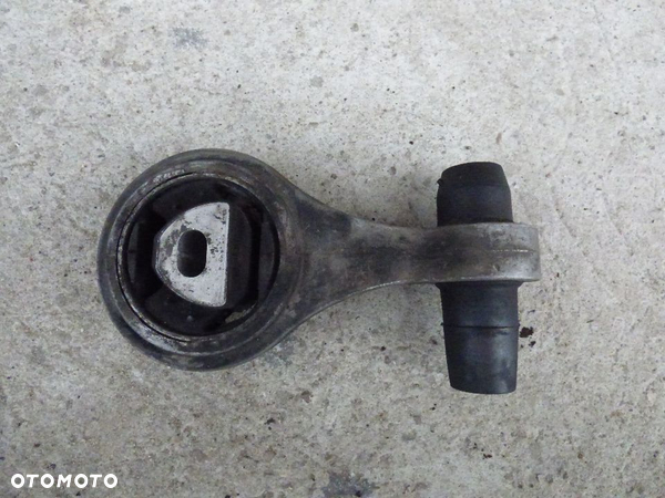 ŁAPA SKRZYNI FIAT DOBLO 1.9 JTD 105/KM 06r