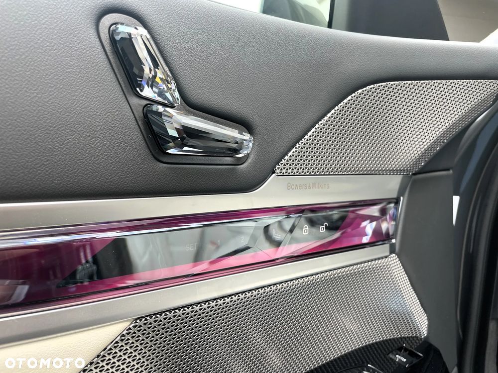 BMW Seria 7 - 12