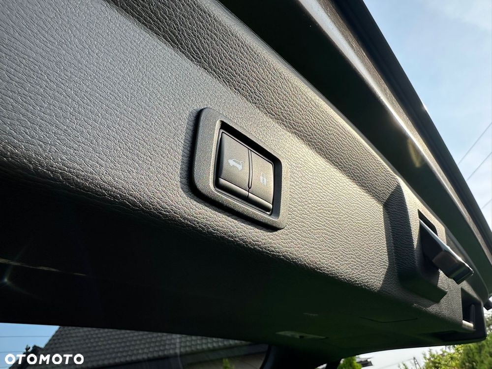 Mitsubishi Outlander - 21