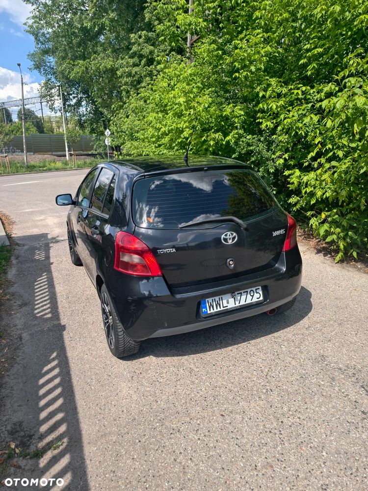Toyota Yaris 1.3 Sol - 15