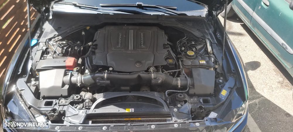 Jaguar XE 3.0 V6 S/C S - 10