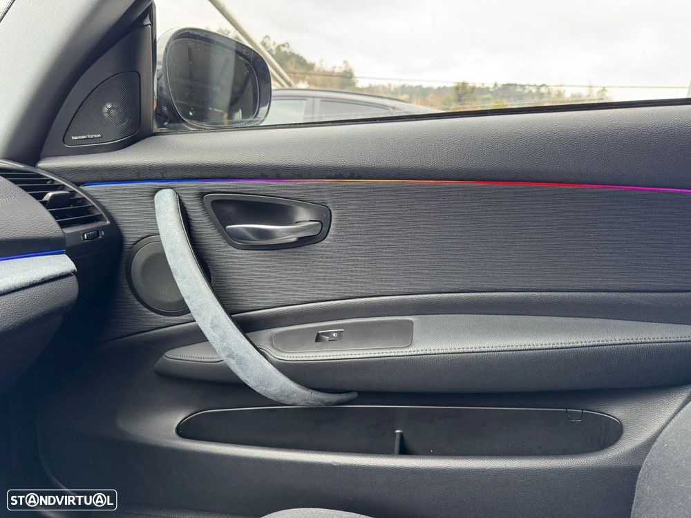 BMW 118 d Edition Exclusive - 18