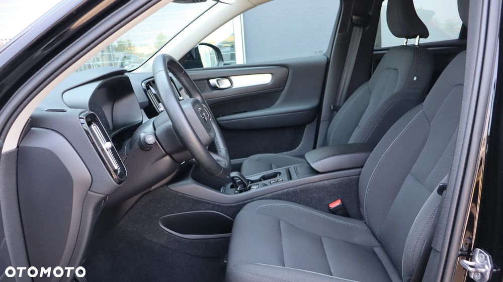 Volvo XC 40 T3 Momentum Pro - 14