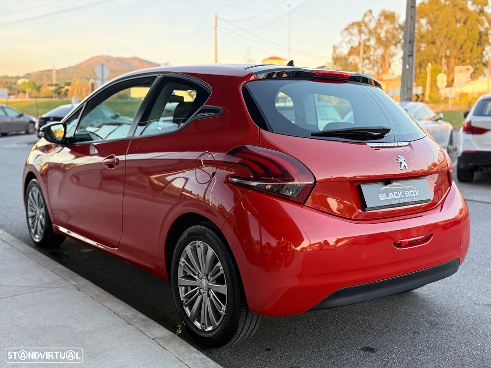 Peugeot 208 PureTech 82 Style - 21