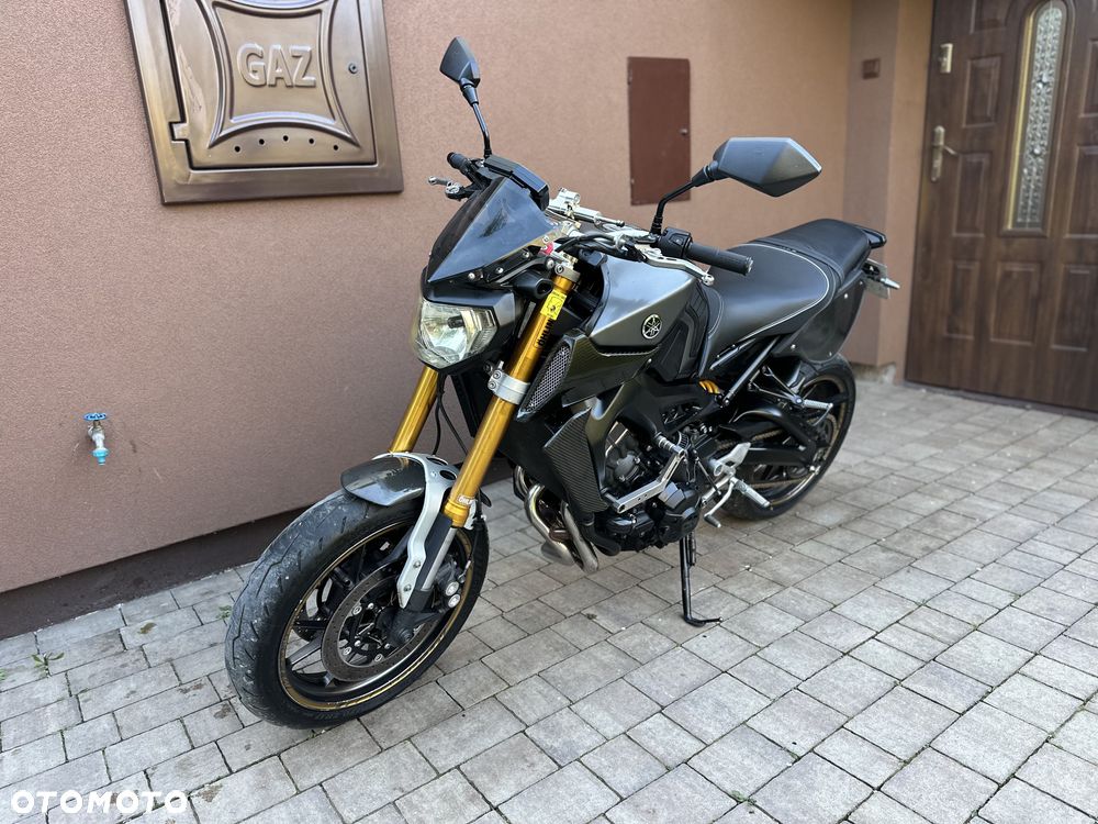 Yamaha MT - 30