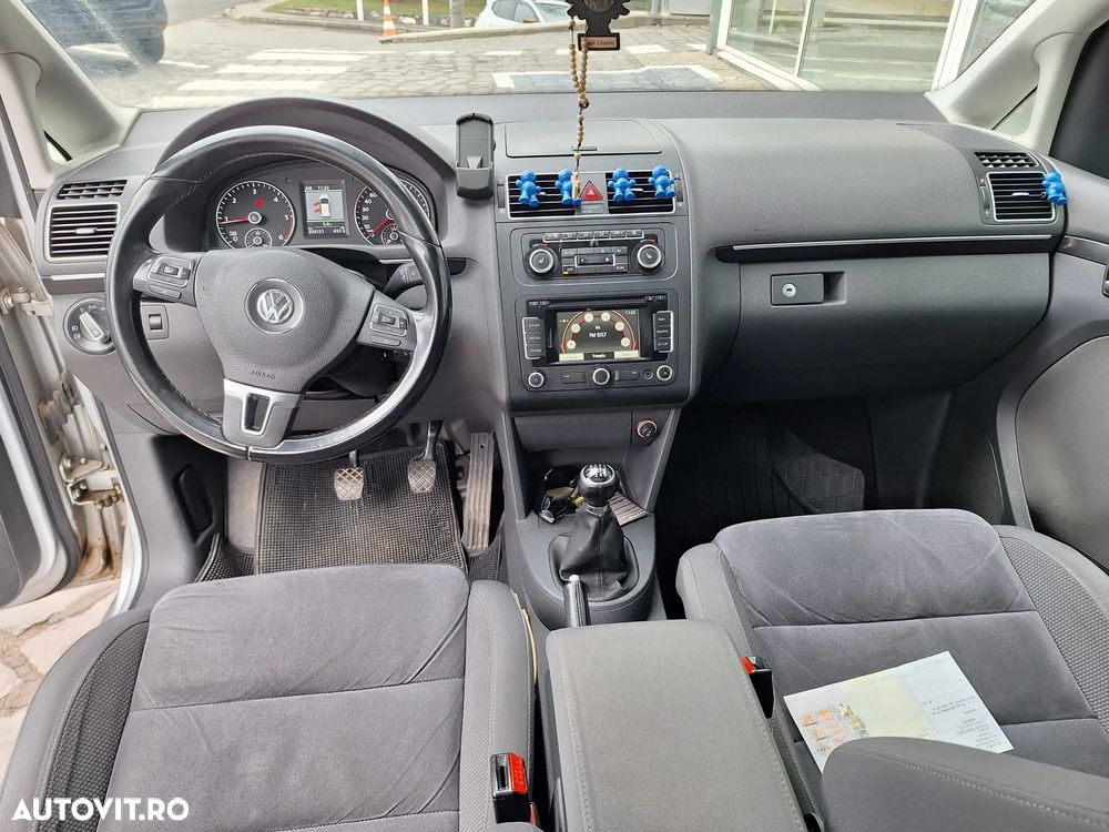 Volkswagen Touran 2.0 TDI DPF BlueMotion Technology Highline - 5