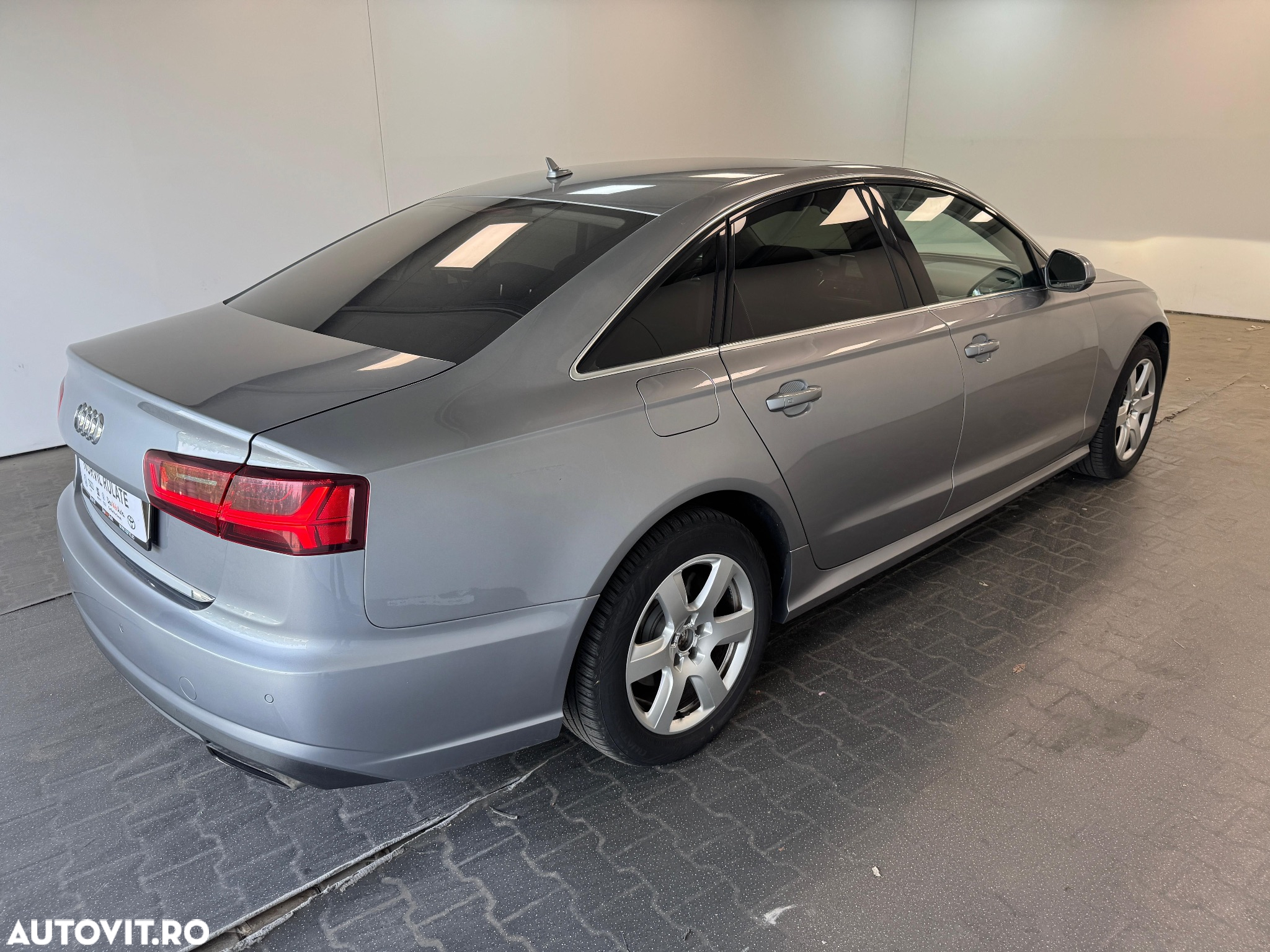 Audi A6 2.0 TDI Ultra S tronic - 15