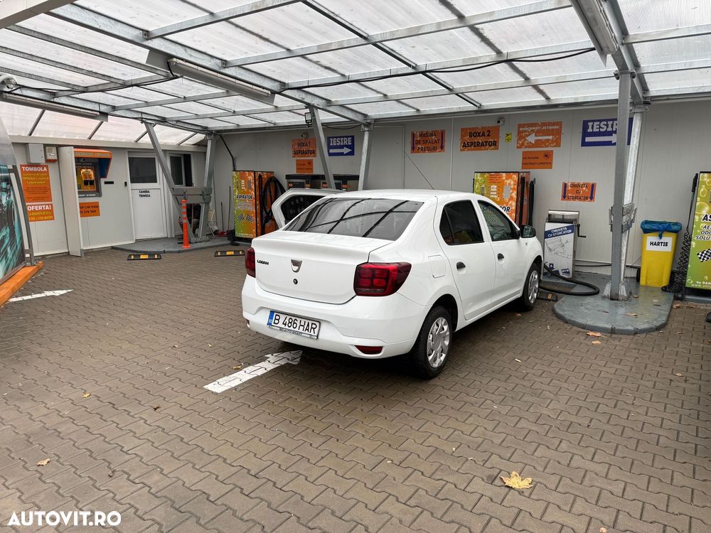 Dacia Logan TCe 90 Essential - 2