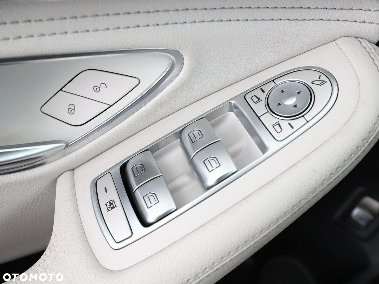 Mercedes-Benz Klasa C 200 (BlueTEC) d T Avantgarde - 35