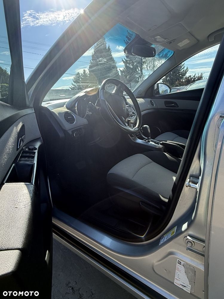 Chevrolet Cruze - 13