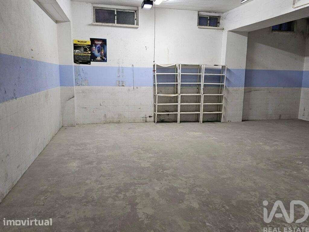 Parque de Estacionamento / Garagem / Box em Albufeira e Olhos de Água - Grande imagem: 3/7