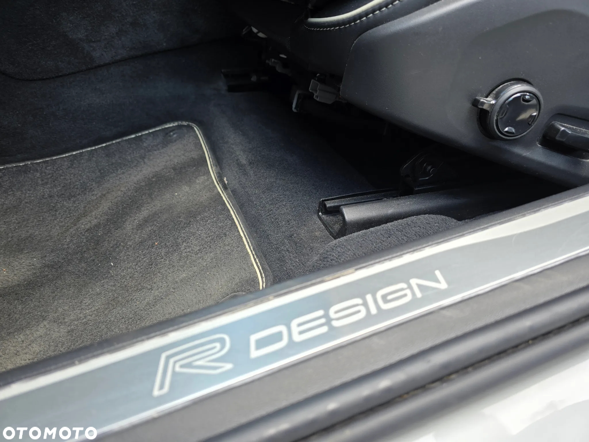 Volvo S90 D5 AWD R-Design - 16
