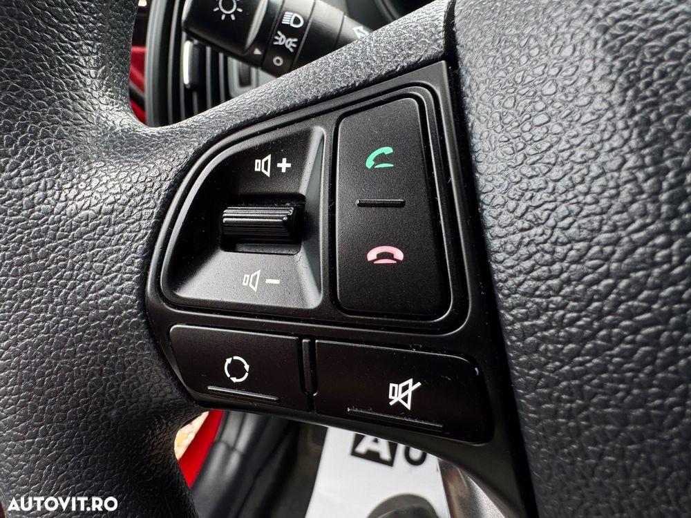 Kia Rio - 13