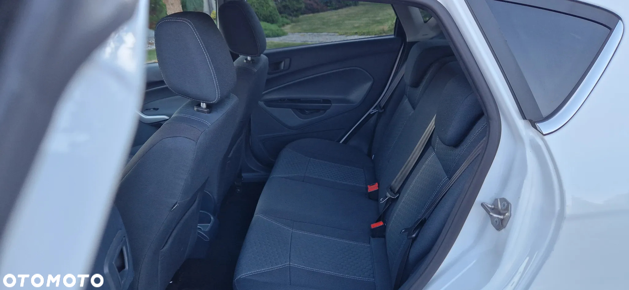 Ford Fiesta 1.6 Titanium - 23