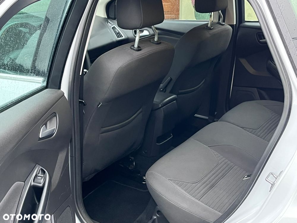 Ford Focus - 18
