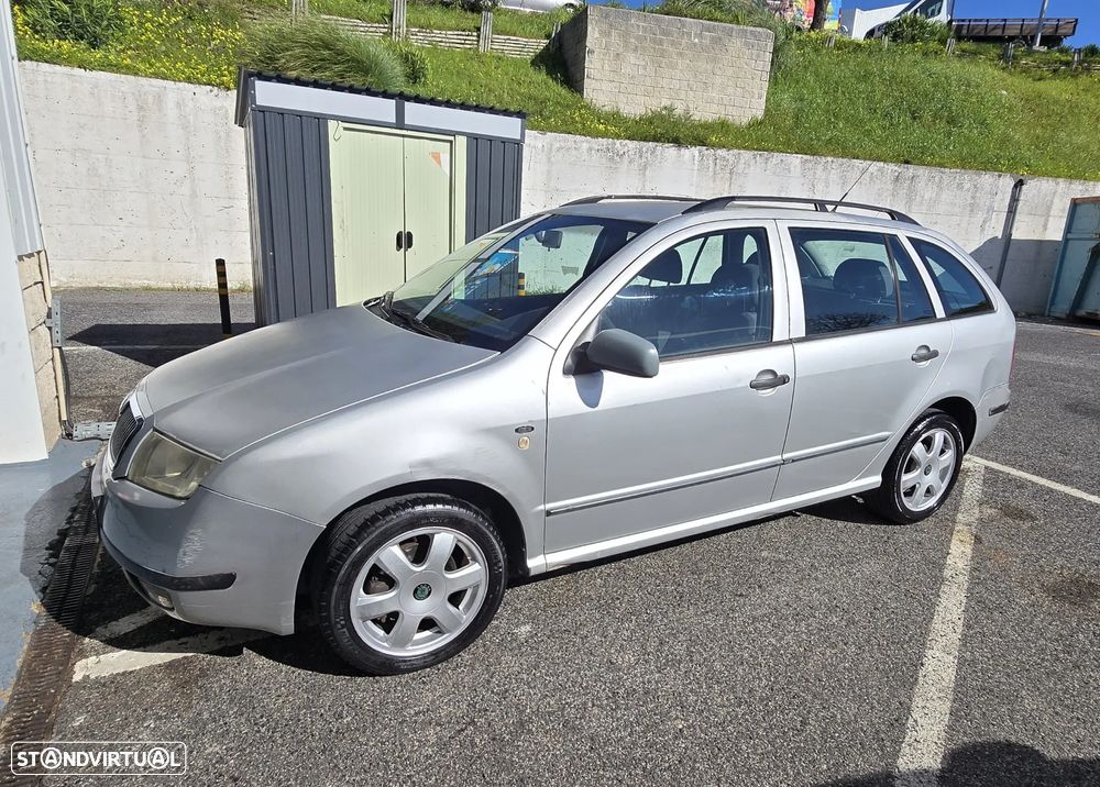 Skoda Fabia Break 1.4 Comfort - 4