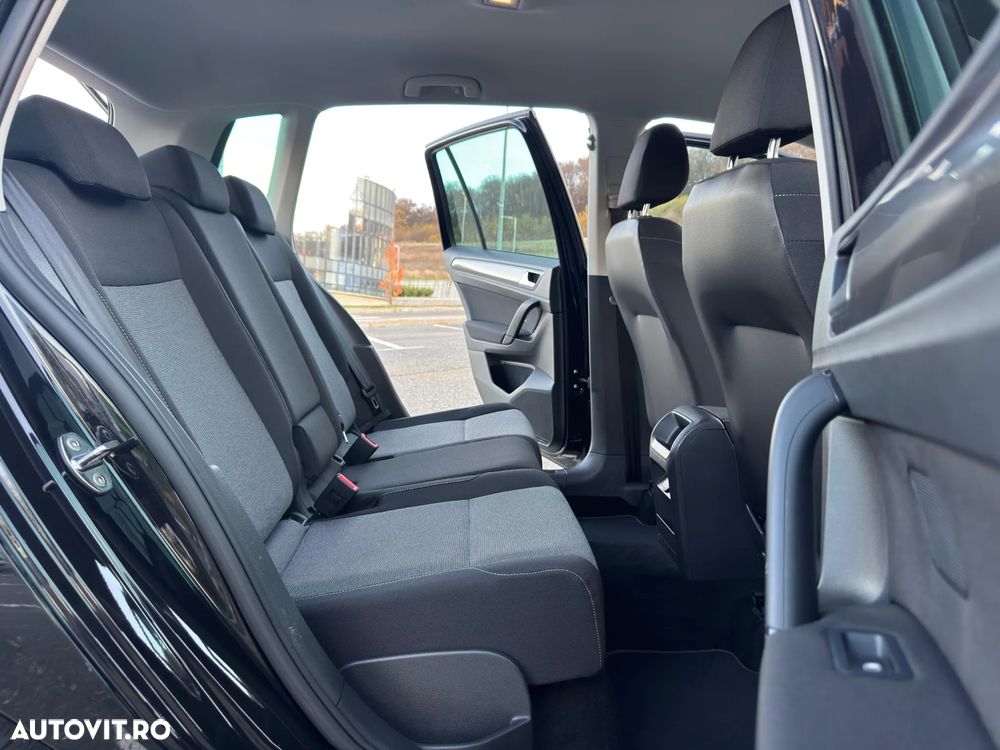 Volkswagen Golf Sportsvan 1.6 TDI BlueMotion Technology DSG Comfortline - 32