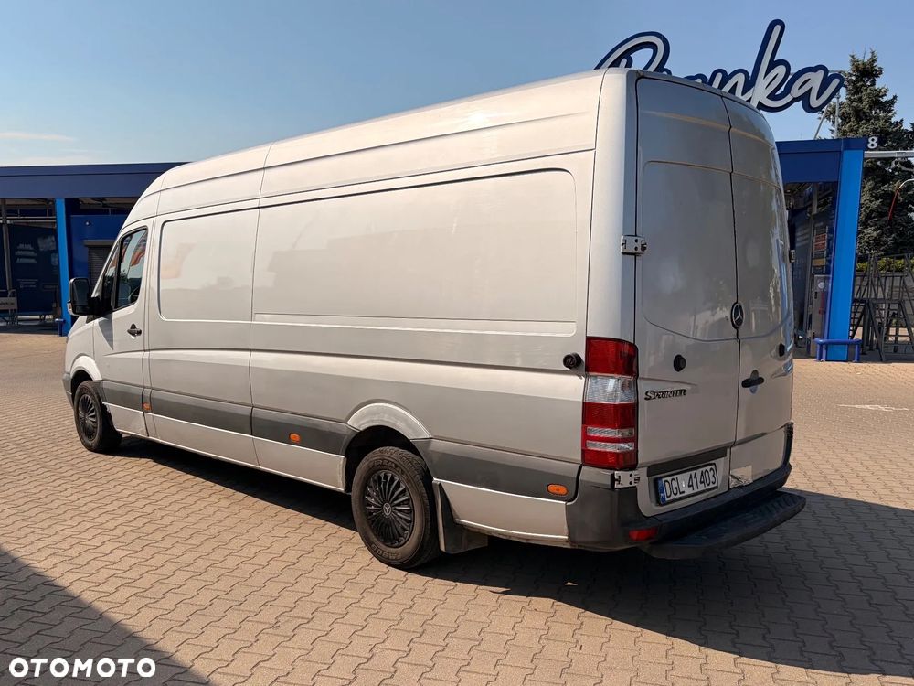 Mercedes-Benz Sprinter - 5