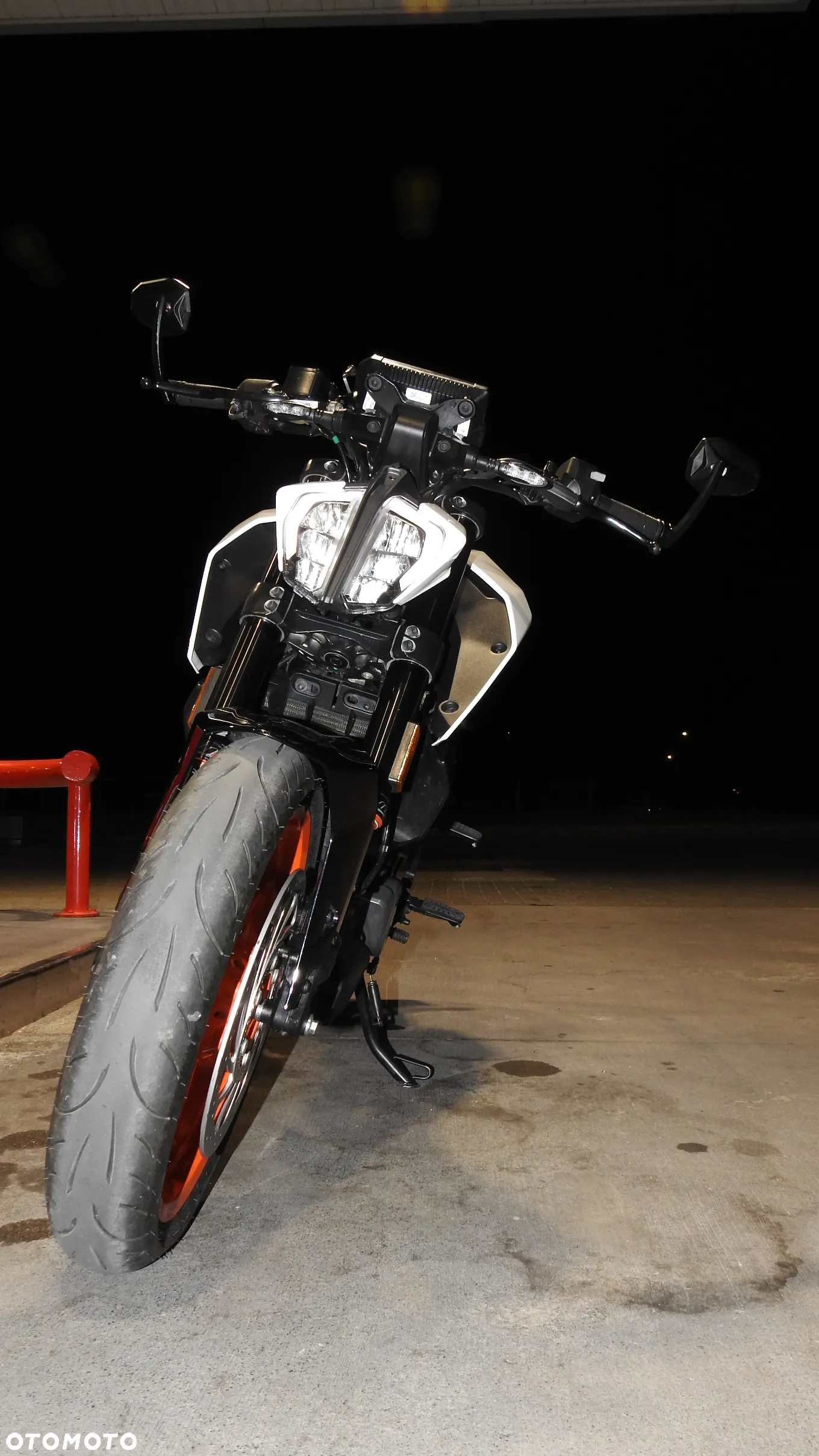 KTM Duke - 19