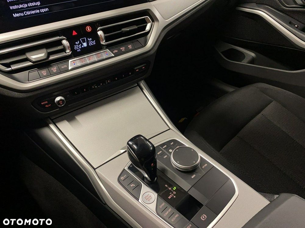 BMW Seria 3 - 35