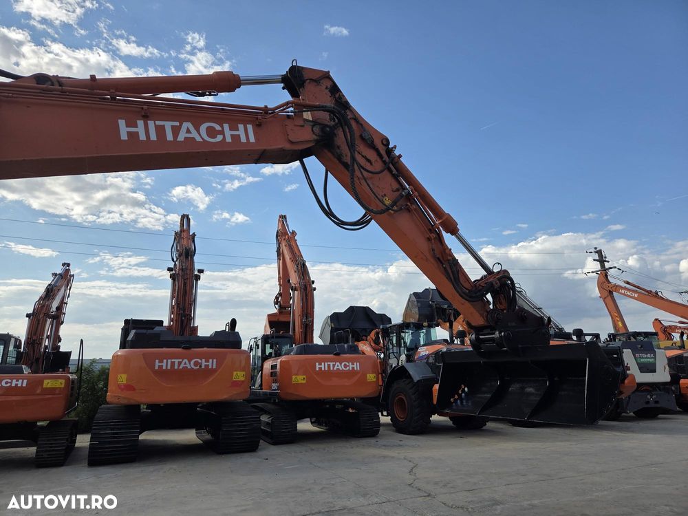 Hitachi ZX135US-6, 16t,2019, 3.736h, ROTIRE IN GABARIT, LAMA, 2 inst hidr pe brate, PADURI NOI, consum mediu 9,5l/h, Gresare automata, CUPLA RAPIDA +CUPE EXCARE+Cupa taluz, latime 2,5m, Camere spate si laterale, posibil leasing 3 ani, PROMOTIE 86.900 EUR+Tva - 17