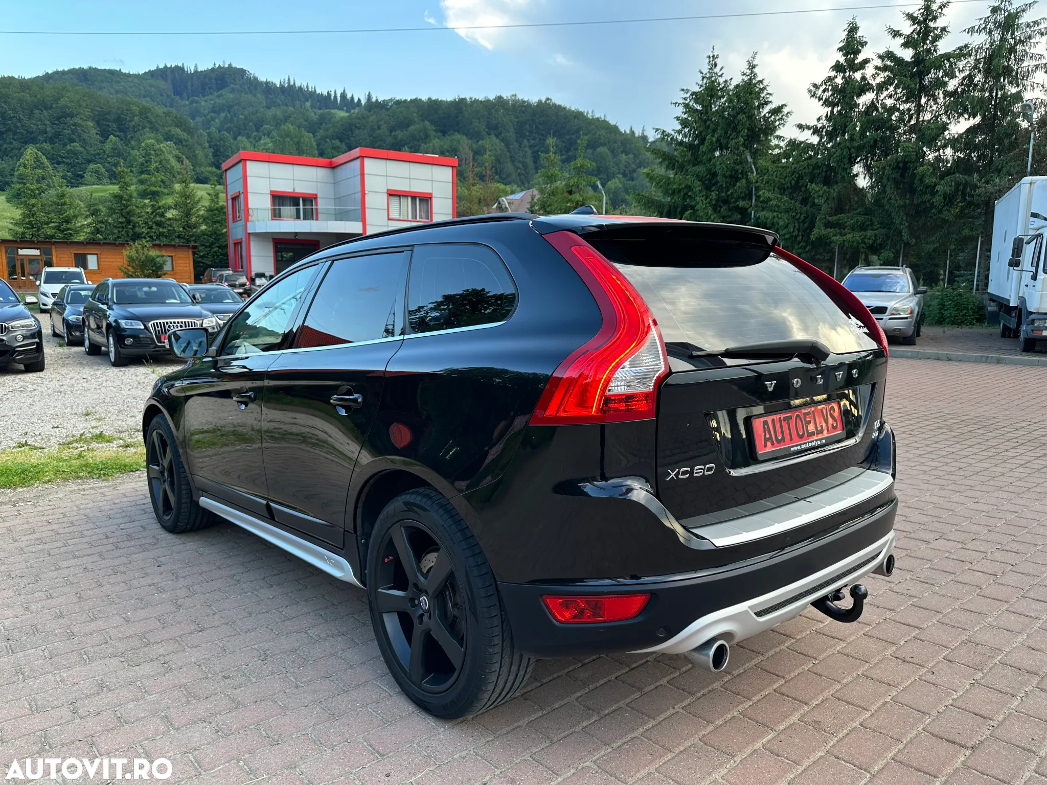 Volvo XC 60 D5 AWD Aut. RDesign - 3