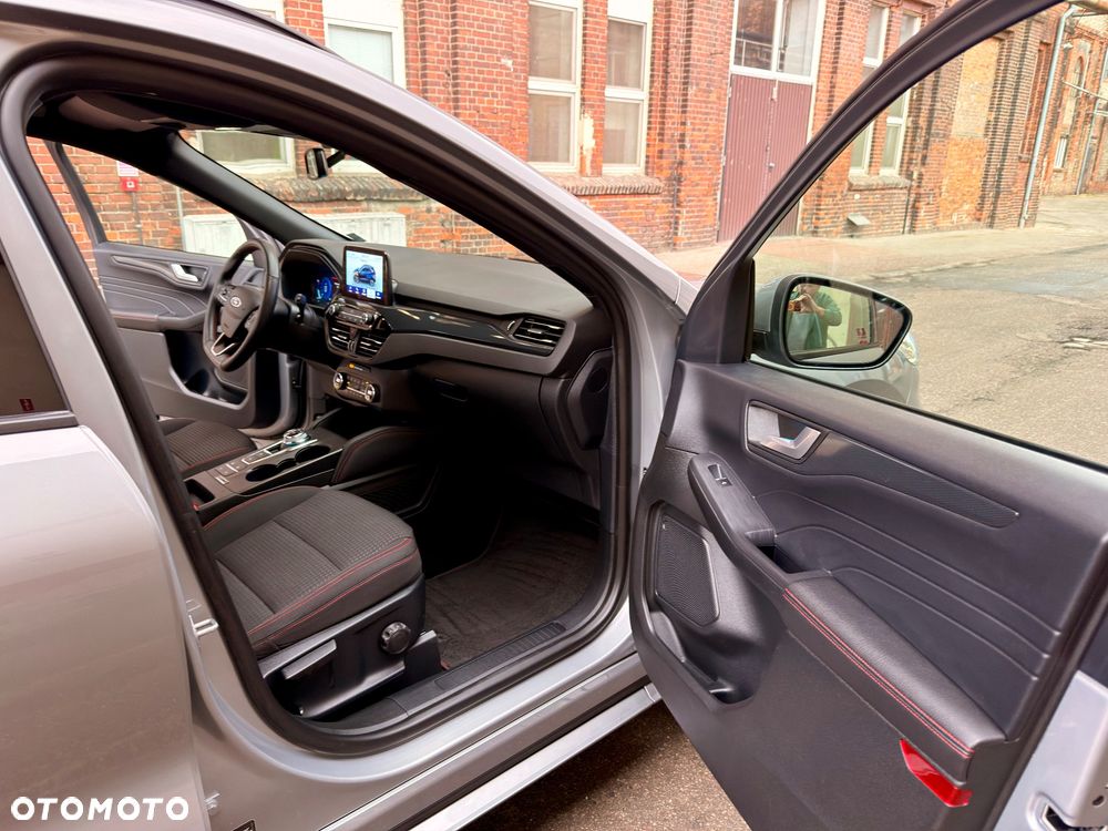 Ford Kuga 2.5P PHEV FWD ST-Line X - 24