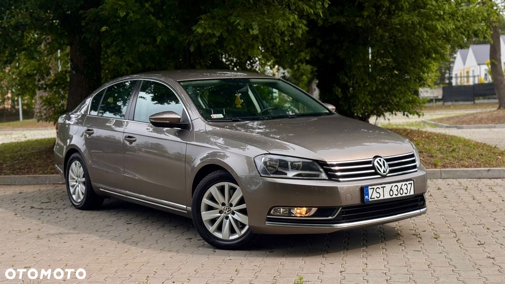 Volkswagen Passat 1.8 TSI Exclusive - 18