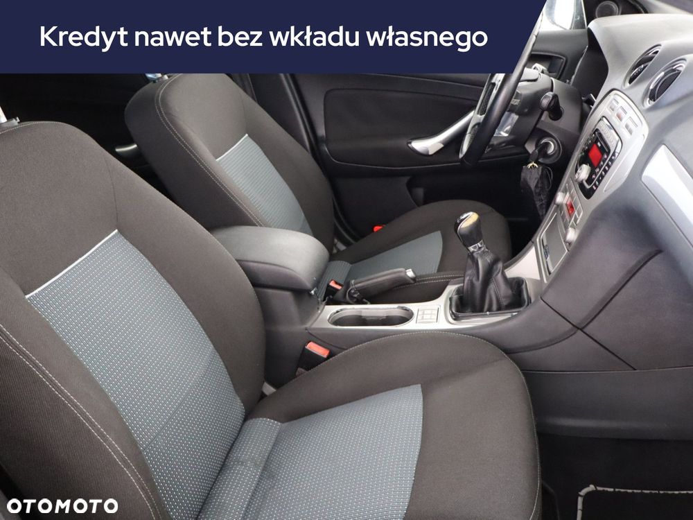 Ford Mondeo SW - 11