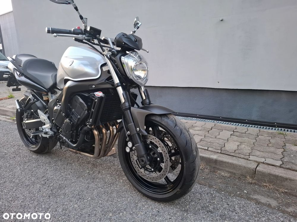 Yamaha FZ6 - 4
