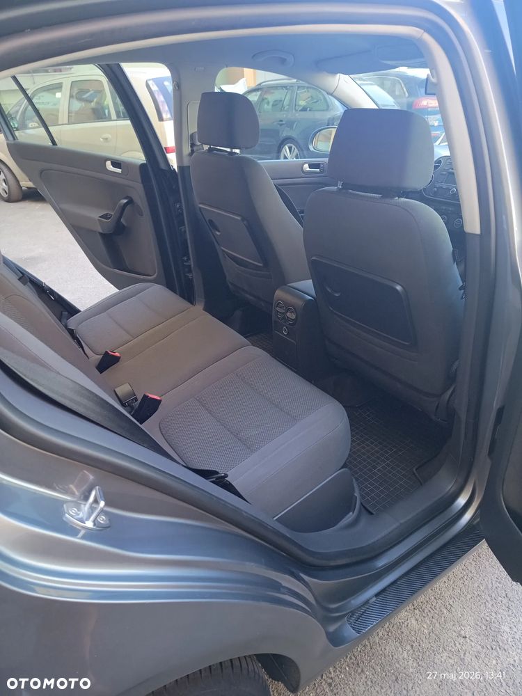 Volkswagen Golf - 11