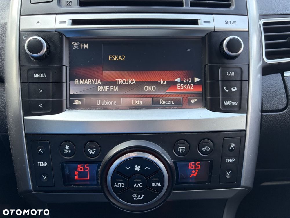 Toyota Verso 1.6 D-4D Prestige - 19